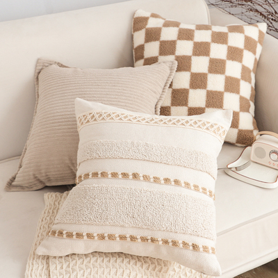 暖调原木风抱枕靠垫组合