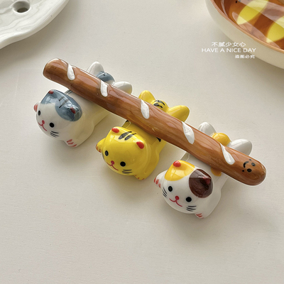 日式陶瓷猫咪筷子架可爱ins风釉下彩创意餐桌摆件餐具架筷托
