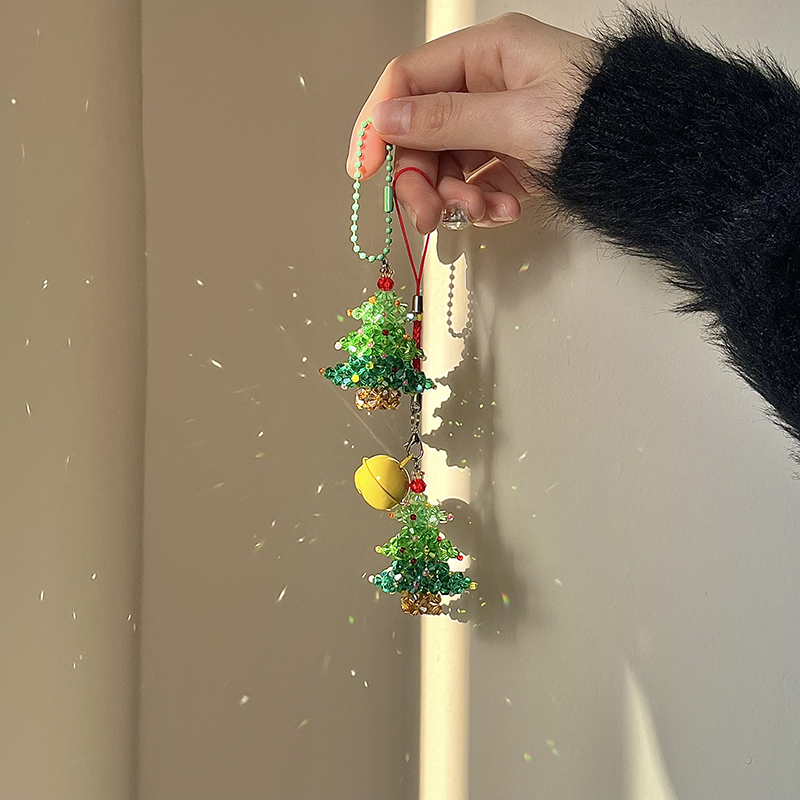 一颗圣诞树！原创可爱手工串珠书包包挂饰钥匙扣铃铛挂件ins礼物