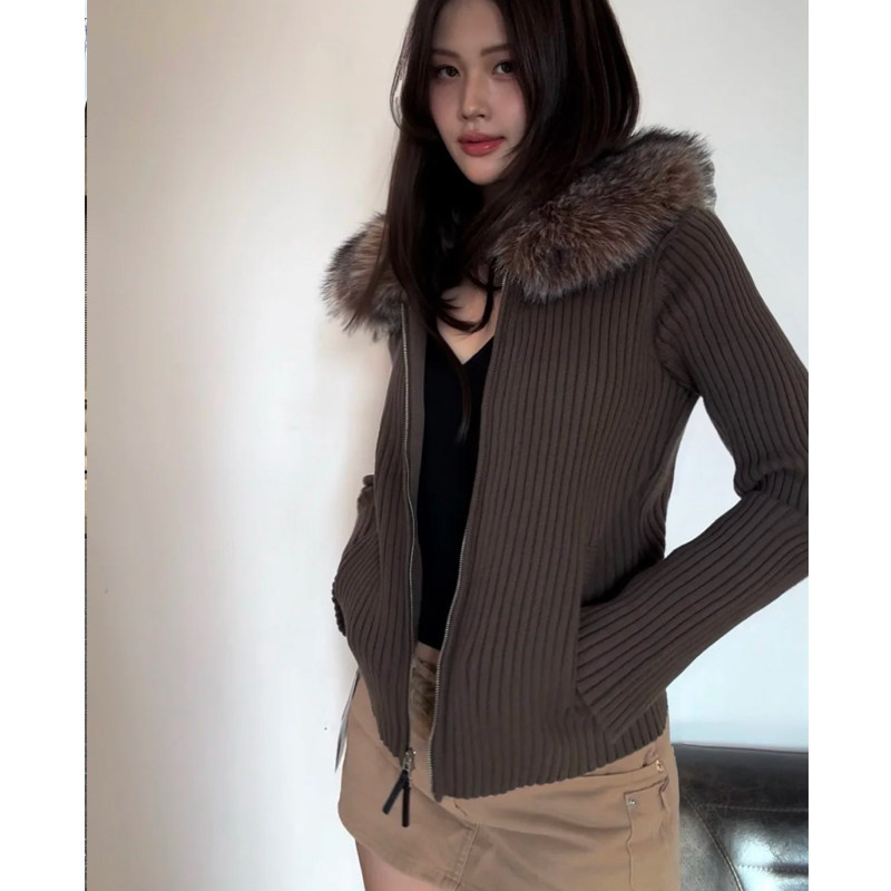 ASSAULT aw25连帽大毛领拉链毛衣外套 军绿