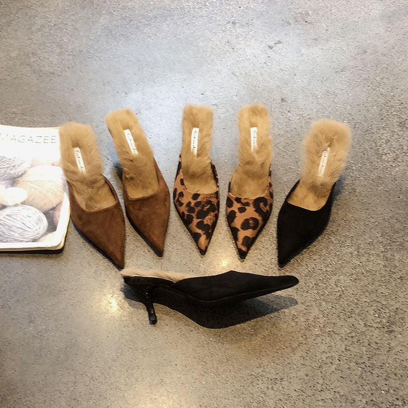 名媛风尖头高跟毛毛鞋2025年秋冬新款绒面细跟时尚豹纹包头半拖鞋