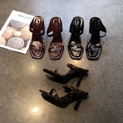 方头露趾细跟高跟鞋一字带拖鞋