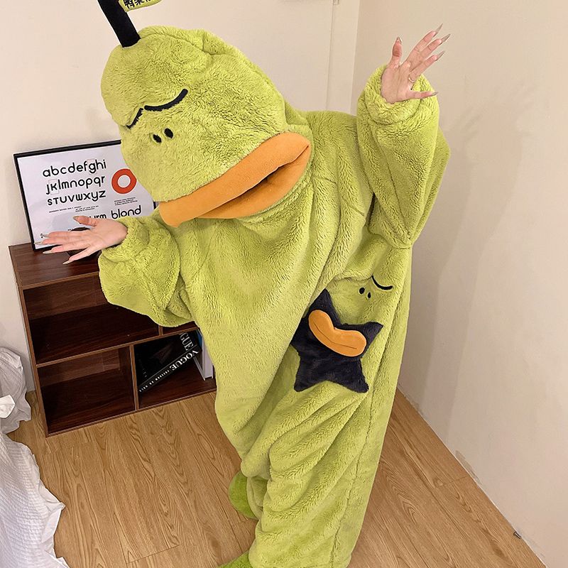 卡通连体睡衣女冬季珊瑚绒加厚保暖搞怪可爱家居服大码2026新款潮