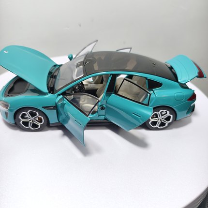 1：24仿真SU7合金汽车模型摆件声光回力可开门儿童玩具车礼物摆件