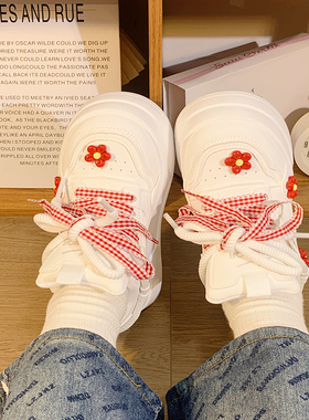 回力原创可爱小花厚底小白鞋女百搭网红爆款小众学生休闲增高板鞋