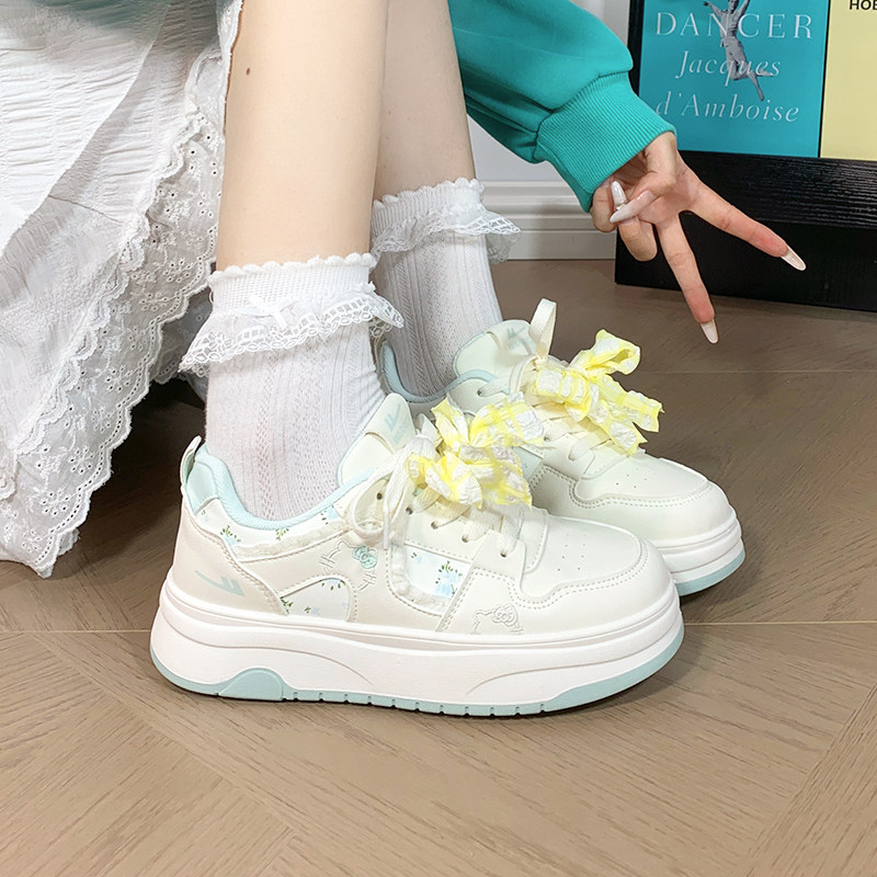 回力女鞋可爱刺绣KT猫厚底小白鞋女百搭学生面包鞋子运动休闲板鞋,女鞋,休闲板鞋,淘宝优惠券,粉丝福利购,淘宝优惠卷