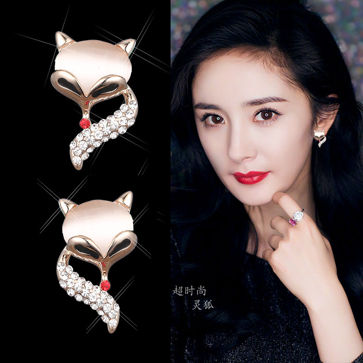 猫狐狸耳钉女气质韩国个性简约百搭小耳环网红防过敏迷你纯银耳饰12-01新券