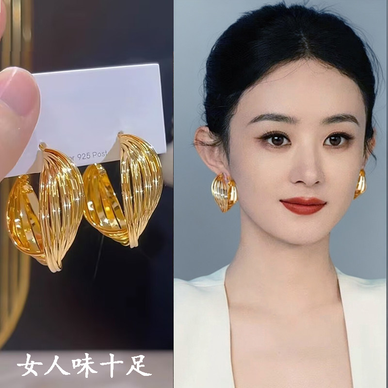 小巧纯银防过敏时尚女耳环耳饰