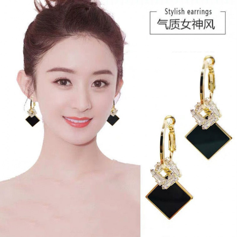 黑色长款银针的时尚菱形女耳环