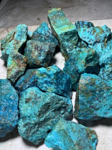 天然矿物颜料制作原石唐卡壁画碾磨材料研磨石绿石青石黄群青矿石