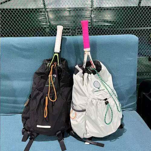 出口日本羽毛球包男女网球拍包轻便运动旅游大容量抽绳双肩书包