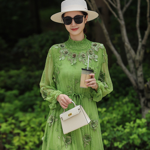 真丝桑蚕丝连衣裙女小个子显高显瘦高级感轻奢刺绣宽松收腰中长款