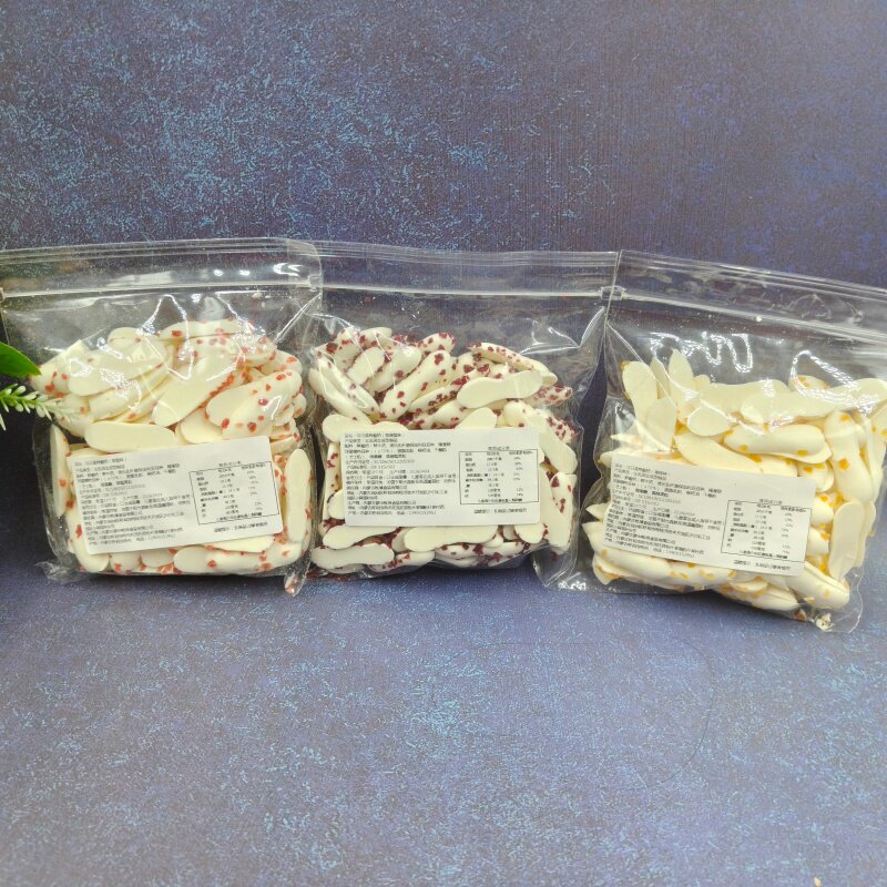 乌日莫烤酸奶草莓味 蔓越莓味黄桃味奶干6包散称食品休闲零食包邮