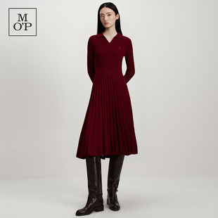 Marc O'Polo/MOP25冬季新款POLO领X型刺绣酒红色针织百褶连衣裙女