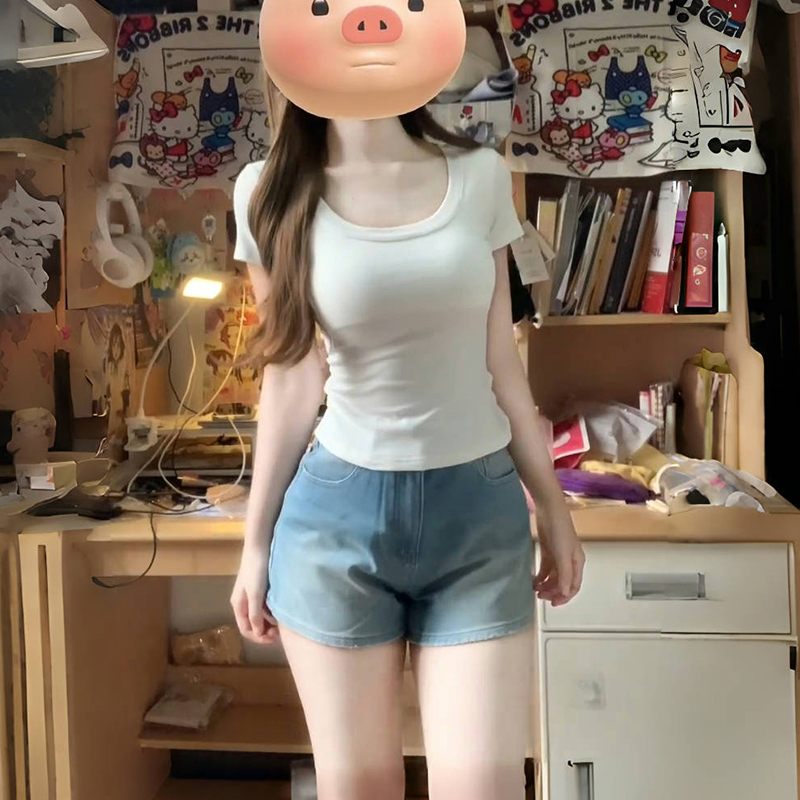 辣妹短款修身U领纯棉短袖T恤