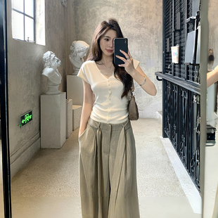 设计感小众正肩V领纯棉短袖 显瘦独特别致上衣 T恤女夏辣妹短款 修身