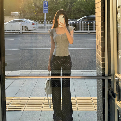 辣妹短款修身小飞袖U领纯棉T恤