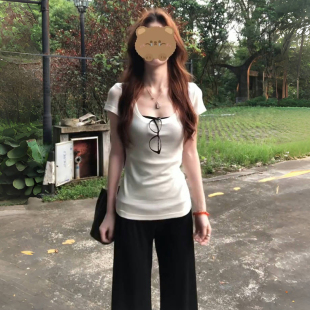 设计感小众正肩U领纯棉短袖 显瘦百搭上衣 T恤女夏辣妹短款 高腰修身