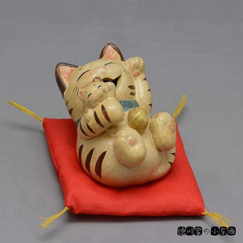 日本代购 匠人手工 日式和风陶俑娃娃 抱子猫咪 可爱 陶瓷 小摆件