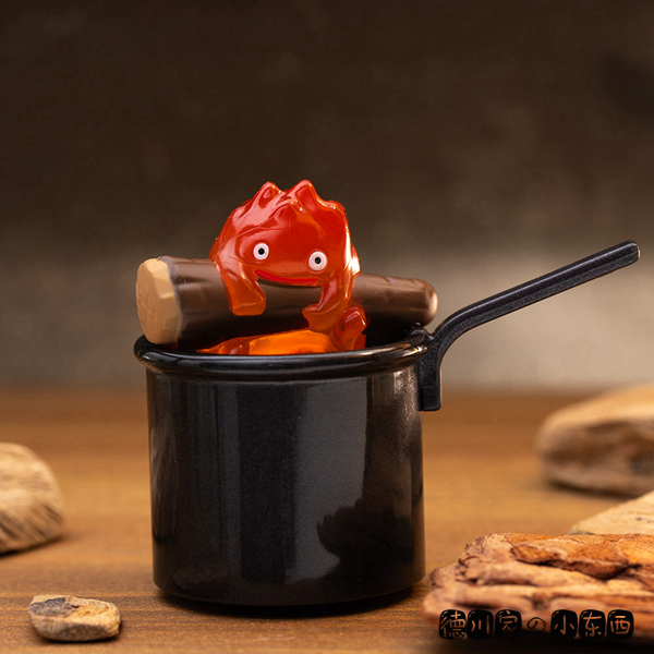 日本代购 宫崎骏 哈尔的移动城堡 火精灵 三轮滑动小车 手办 景品