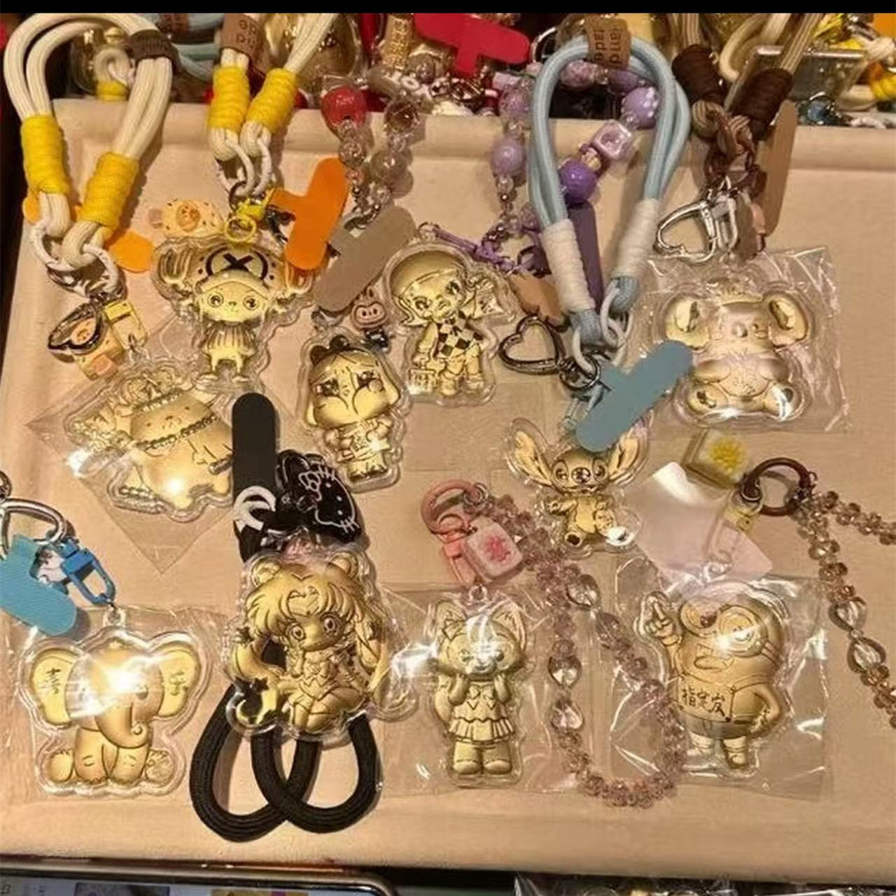 可爱卡通钥匙扣手机包挂情人节