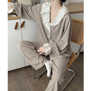 韩版保暖牛奶绒V领睡衣女秋冬季加厚亲肤宽松毛巾绒可外穿家居服