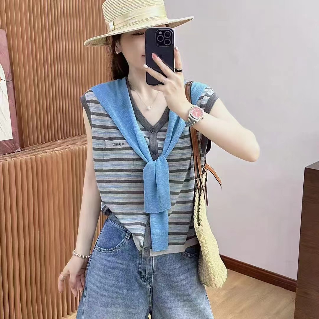 欧洲站新款时尚V领拼色条纹针织开衫女宽松显瘦百搭无袖坎肩上衣
