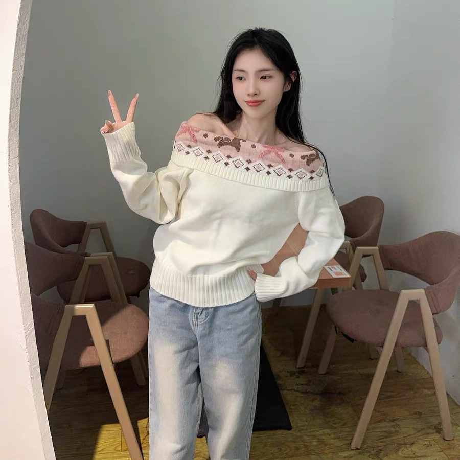 白色露肩韩系套头上衣女秋冬毛衣