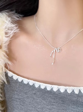 丝带蝴蝶结项链女2024年新款小清新轻奢ins小众高级感锁骨链配饰