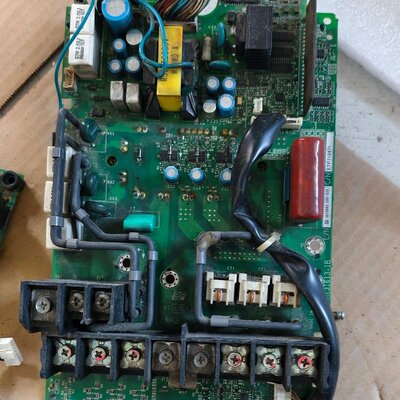 【全场5折起】安川变频器驱动板YPHT31613-1B，ETP712471
