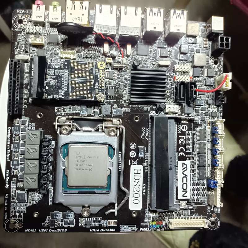 【全场5折起】AVCON HDS200 ITX主板，支持LGA1151接口 - 实物图