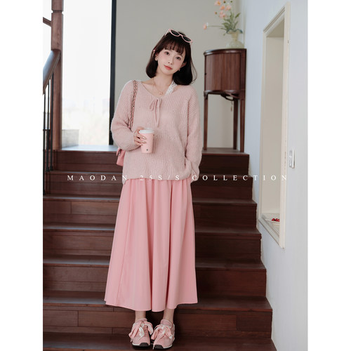 猫单镂空针织上衣半裙两件套