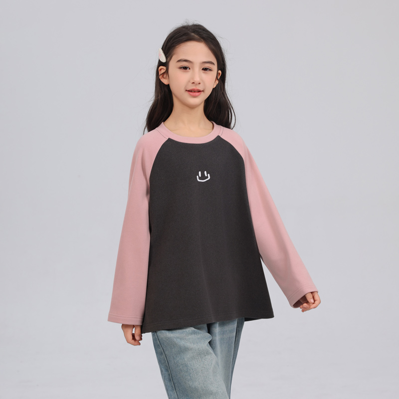 韩版又酷又飒的长袖T恤粉色撞色T