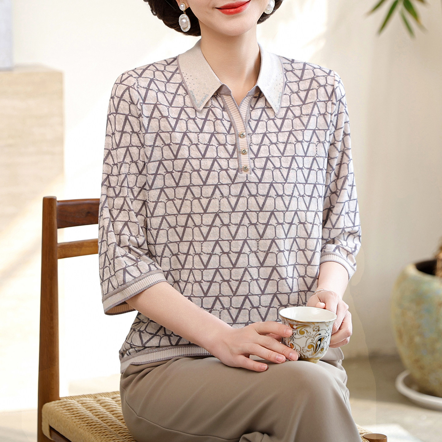 桑蚕丝T恤女装2026春夏新款时尚大码翻领印花中老年妈妈天丝上衣