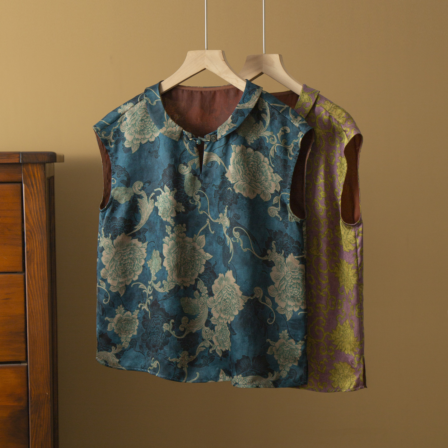 高端100%桑蚕丝红云纱提花真丝衬衫领落肩袖短袖T恤上衣小衫女夏