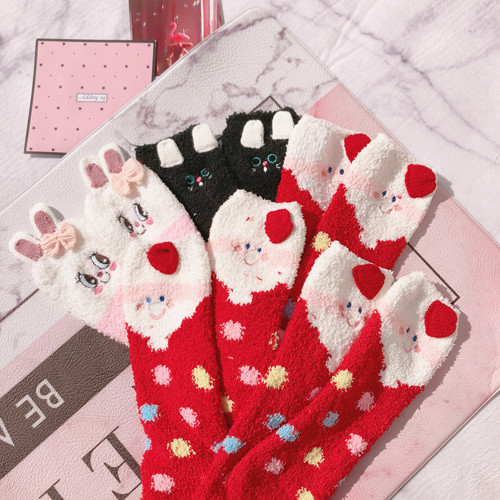 Coral velvet socks, floor socks, adult autumn and winter thicker cartoon cute Korean warm men's and women's Christmas socks tube