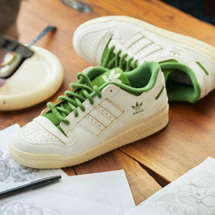 CL男女运动鞋 Adidas阿迪达斯三叶草FORUM LOW 休闲板鞋 FZ6296