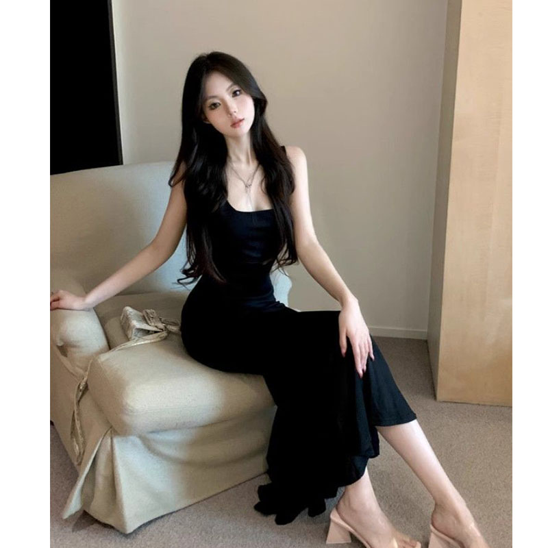 法式性感镂空露背吊带连衣裙女夏季新款气质收腰显瘦包臀鱼尾长裙