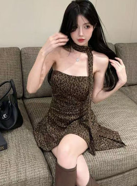 辣妹印花抹胸吊带背心连衣裙女