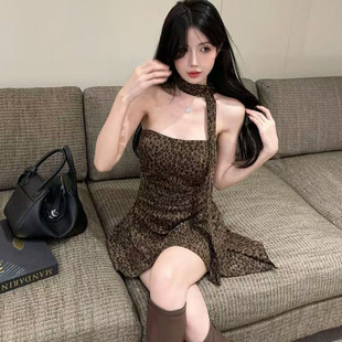 辣妹印花抹胸吊带背心连衣裙女夏季新款气质显瘦性感A字短裙子