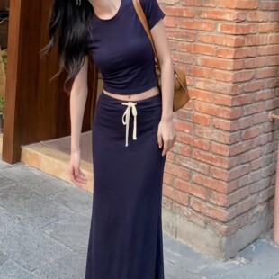 小众慵懒风修身T恤高腰半身裙时尚减龄夏季新款设计感显瘦两件套
