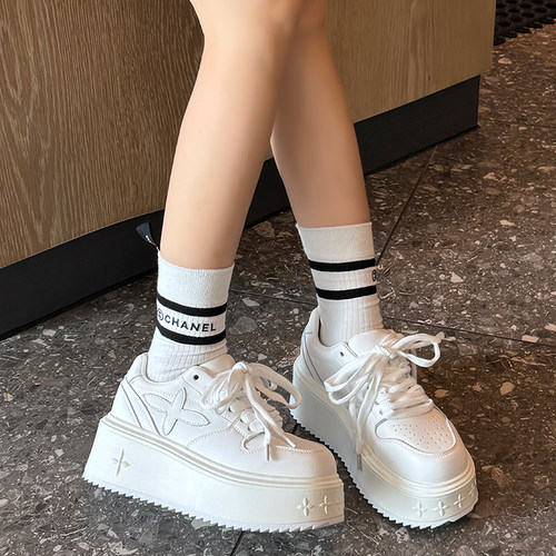 小白鞋女款厚底增高加绒白色板鞋