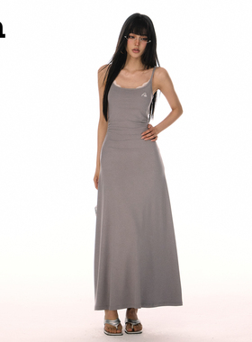 ACME AURA简约U领蕾丝花边腰部褶皱设计大裙摆修身吊带连衣裙长裙