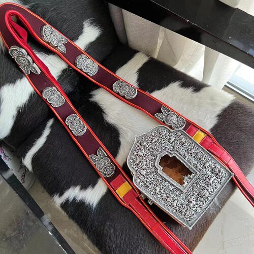 2022年新款西藏藏族配饰民族风藏式尼泊尔白铜镀银嘎乌盒带子一套