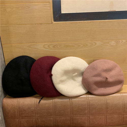 Real shooting real price Korean girls' net red versatile solid Beret fashion foreign wool hat