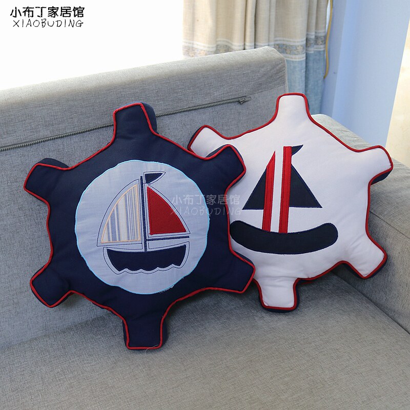 地中海风格船舵抱枕棉质帆布刺绣帆船舵手靠垫飘窗沙发装饰品摆设在类目 居家布艺, 靠垫/抱枕中 - 来自Buy2taobao.com提供专业的淘宝代购服务