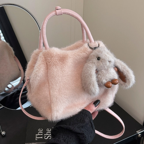 2025新款时尚百搭手提包毛茸茸包