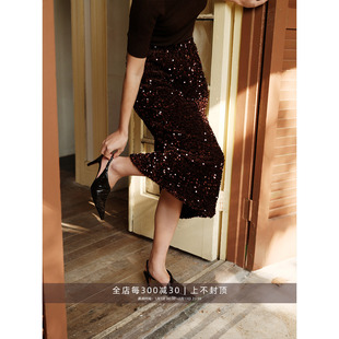 芝美日禾 璀璨氛围感闪耀blingbling丝绒亮片半身裙节日约会