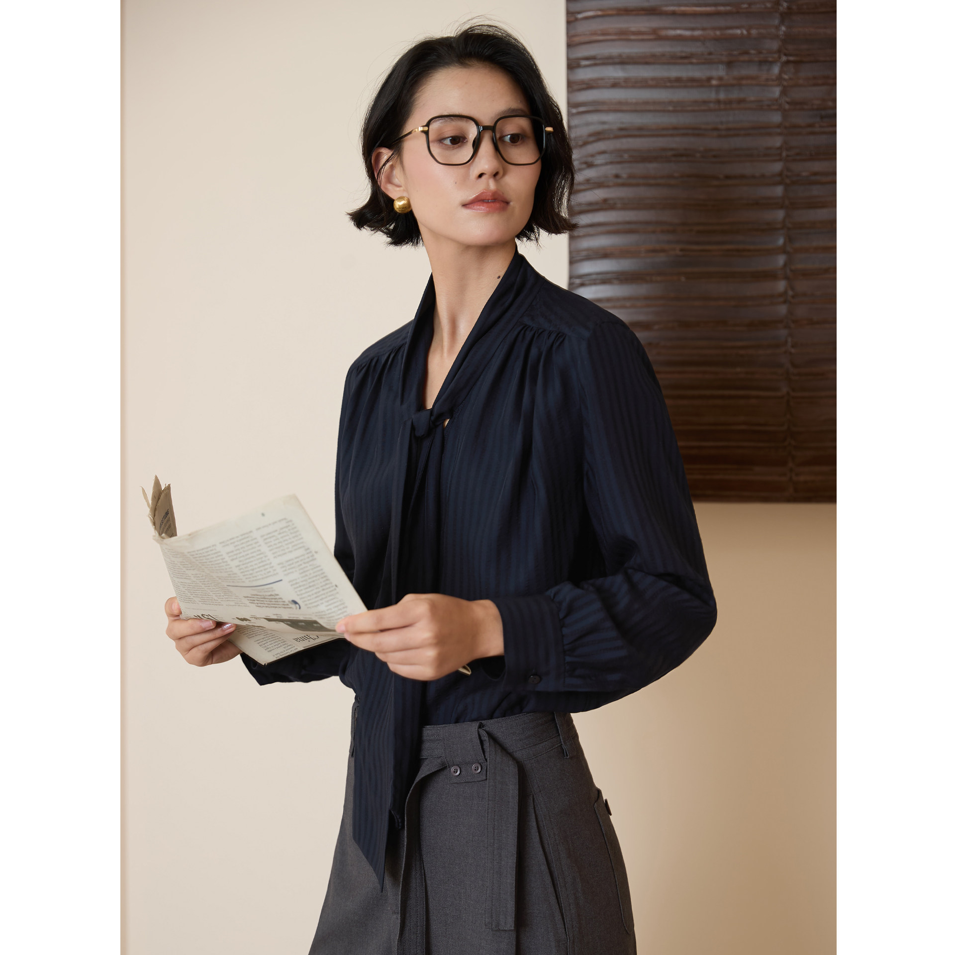 【详情跳转】100%莱赛尔隐条纹法式飘带通勤气质衬衫女秋