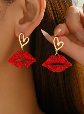 欧美红色复古个性镶钻爱心设计嘴唇耳环百搭高级感耳饰时尚金属风